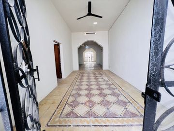 CASA REMODELADA  EN EL CENTRO A 7 CALLES DEL PARQUE DE LA PLANCHA