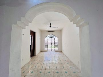 CASA REMODELADA  EN EL CENTRO A 7 CALLES DEL PARQUE DE LA PLANCHA