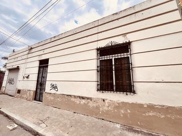CASA COLONIAL PARA RENOVAR CON AMPLIO TERRENO EN EL CORAZÓN DEL CENTRO DE MÉRIDA