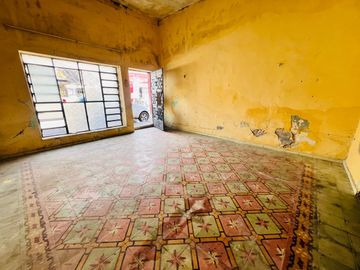 TRES CASAS PARA REMODELAR EN UN LOTE GRANDE EN EL CENTRO DE MERIDA