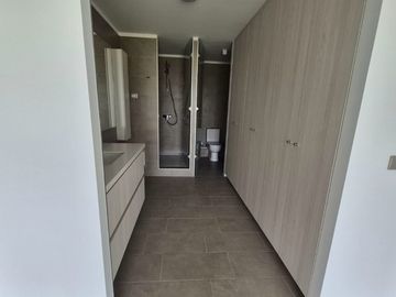 ARRIENDO DEPARTAMENTO EN LA REINA