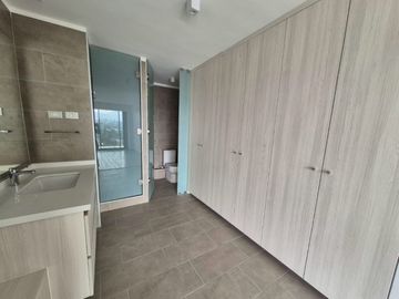 ARRIENDO DEPARTAMENTO EN LA REINA