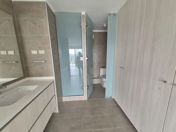 ARRIENDO DEPARTAMENTO EN LA REINA