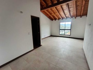 OFICINA EN ARRIENDO UBICADA EN LA CEJA SECTOR SAN CAYETANO