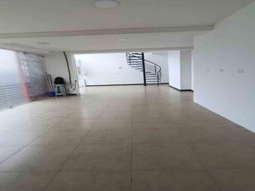 LOCAL EN ARRIENDO EN GUAYACANES/MANIZALES