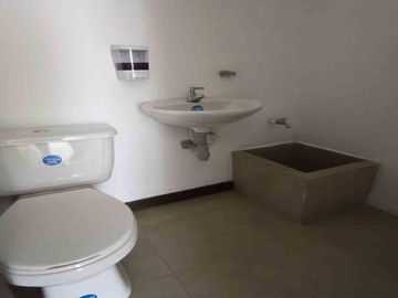 LOCAL EN ARRIENDO EN GUAYACANES/MANIZALES