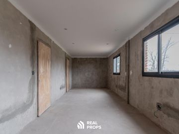 Terreno en venta en Mercedes- Construcción avanzada