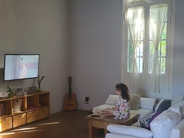 CASA EN EXCELENTE ESTADO DE CORTE AMTIGUO