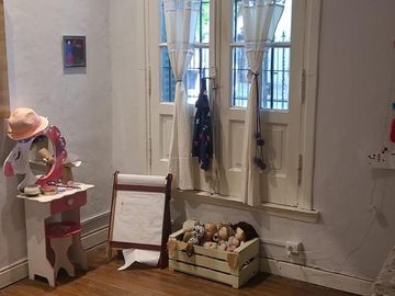 CASA EN EXCELENTE ESTADO DE CORTE AMTIGUO
