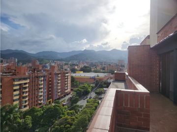 Apartamento en Arriendo 2do Parque Laureles Medellín