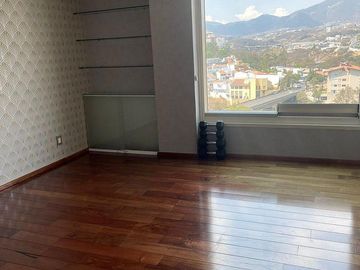 Se vende departamento de 239 m² en La Enramada