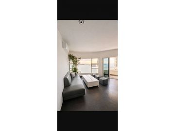 Excelente apto remodelado buena vista en Bocagrande