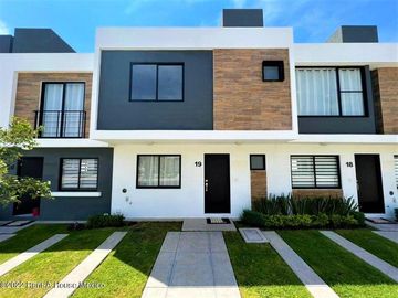 El Mirador Casa en Condominio con Lago, Alberca Climatizada y Gimnasio RAH100