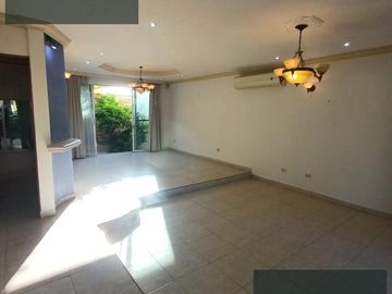 CASA EN VENTA - FRACCIONAMIENTO LA JOYA. BOCA DEL RIO, VERACRUZ