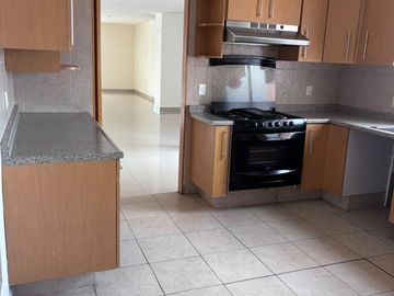 Departamento en Venta-Renta, Interlomas Palma Real Piso Alto con Vista