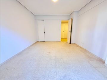 LATORRE PROP. ALQUILA 24 MESES DEPTO CON BALCON