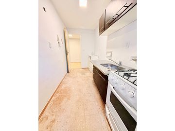 LATORRE PROP. ALQUILA 24 MESES DEPTO CON BALCON