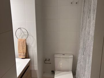 VENTA DEPARTAMENTO NUEVO SEMI AMOBLADO