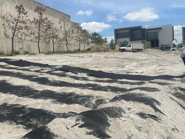 Se vende terreno en Punta Loma