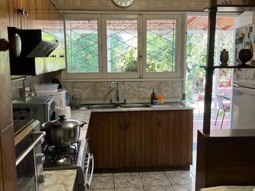 GRAN OPORTUNIDAD CASA EN LA FLORIDA CON 5 DORMITORIOS