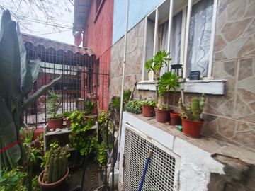 SE VENDE CASA EN ÑUÑOA 83 MTS TERRENO 3D 1B