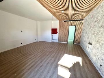 OFICINA COMERCIAL EDIFICIO BOLD CON ESTACIONAMIENTO