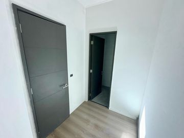 OFICINA COMERCIAL EDIFICIO BOLD CON ESTACIONAMIENTO