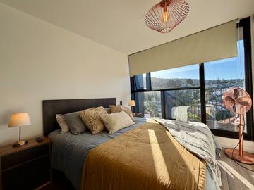 LOFT EXQUISITAMENTE AMOBLADO PARA USAR DE INMEDIATO