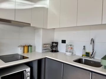LOFT EXQUISITAMENTE AMOBLADO PARA USAR DE INMEDIATO