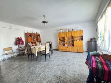VENTA CASA + DPTO ALTO GORRITI