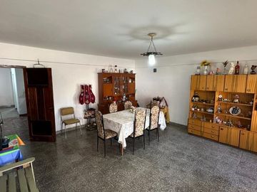 VENTA CASA + DPTO ALTO GORRITI