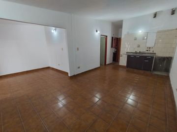 VENTA CASA 2 DORMITORIOS 160 M2 ALTO COMEDERO 370V
