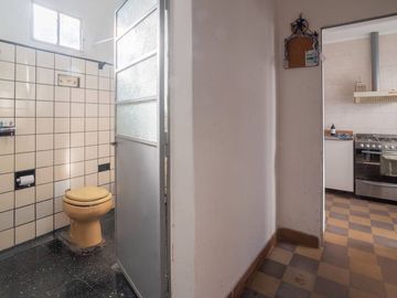 CASA CON GRAN POTENCIAL ZONA JERARQUICOS