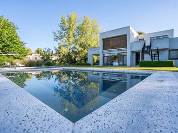 Casa en venta en Ayres del pilar en 3 plantas