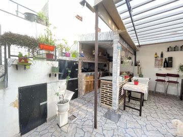 Casa tres dormitorios zona sur, financiacion