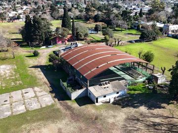 VENTA COMPLEJO DEPORTIVO 6,2 HECTARESA ALTE. BROWN