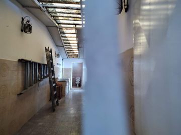 CASA T/CHALET DE 3 DORM. COCHERA, PATIO, QUINCHO