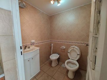 CASA T/CHALET DE 3 DORM. COCHERA, PATIO, QUINCHO