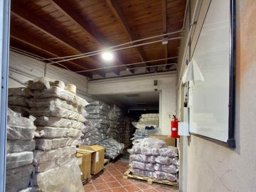 Alquiler depósito, local y oficinas en Ituzaingó