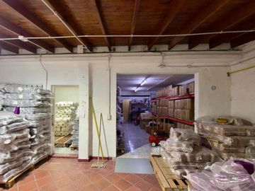 Alquiler depósito, local y oficinas en Ituzaingó