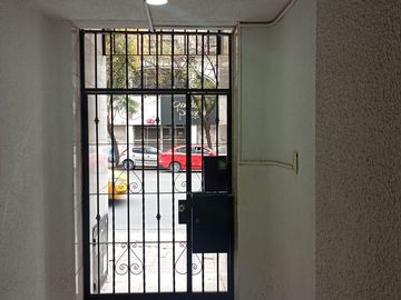 VENTA CENTRO  DEPARTAMENTO 2 DORMITORIOS Y TERRAZA