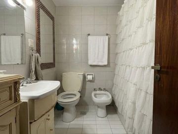 VENTA PH 3 AMBIENTES CON TERRAZA EN FLORES
