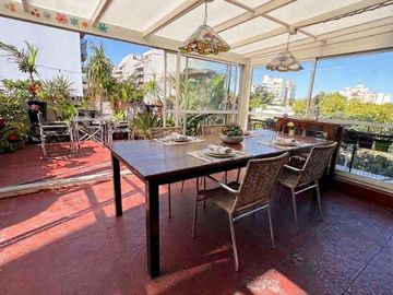 VENTA PH 3 AMBIENTES CON TERRAZA EN FLORES