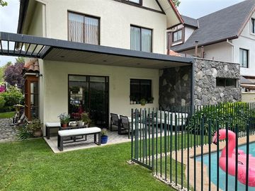 Casa en Venta en Santa Paula 1700 san Carlos de Apoquindo las Condes