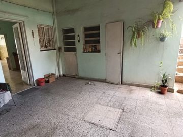 CASA EN VENTA 3 DORMITORIOS AMPLIO PATIO ZONA SUR