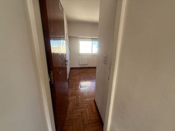 OPORTUNIDAD VENTA DEPARTAMENTO 4 AMB. FLORES CENTR