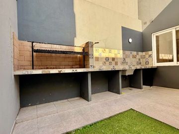 PH 3 AMB. A ESTRENAR C/ COCHERA  PATIO Y PARRILLA
