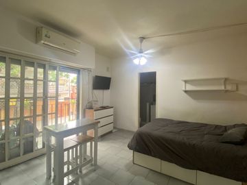 VENTA MONOAMBIENTE CON BALCON CON RENTA