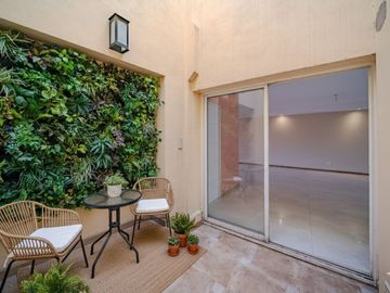 VENTA CASA 6 AMB FLORES PISCINA COCHERA PERMUTA
