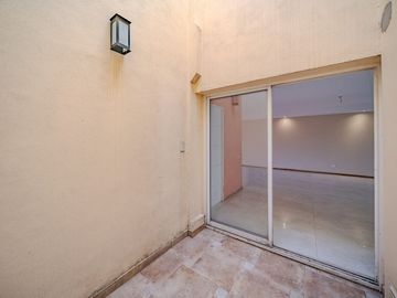 VENTA CASA 6 AMB FLORES PISCINA COCHERA PERMUTA